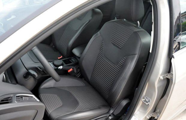 邵陽(yáng)天嬌集團(tuán),新?？怂?2016款福克斯,福特CarPlay