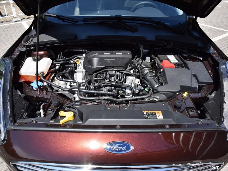 售8.78-11.98萬元 新款福特福睿斯上市