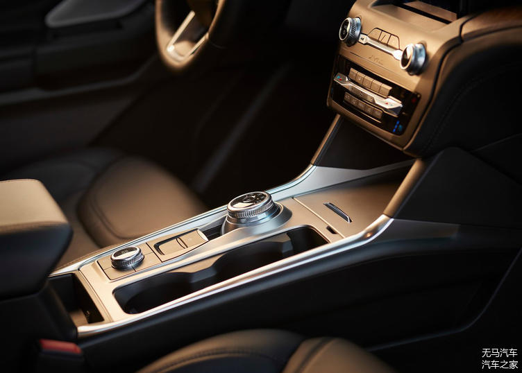 全新一代福特探險者官圖發(fā)布！依舊是大家的硬派之選！