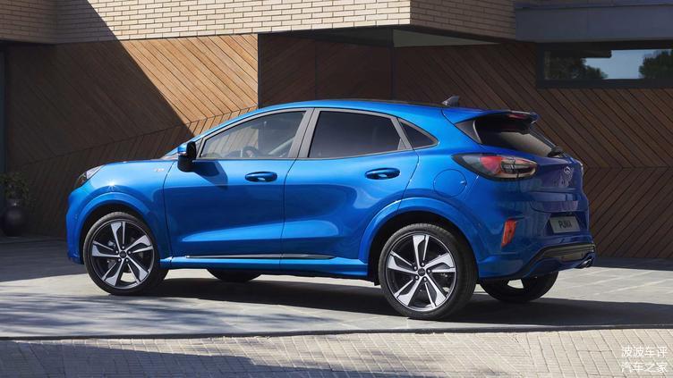 福特發(fā)布PUMA小型SUV官圖，歐式風(fēng)格，造型很有柔和感