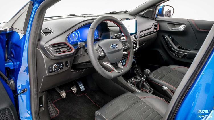 福特發(fā)布PUMA小型SUV官圖，歐式風(fēng)格，造型很有柔和感