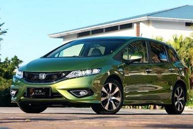 新概念轎車JADE（杰德）給您講訴倒車那點事兒！