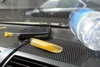 【天嬌用車學(xué)】暴曬后的汽車究竟有多毒？超乎你想象