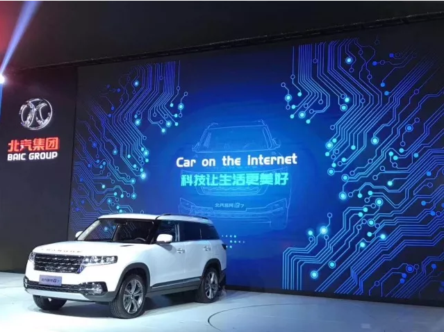 男同胞們，當(dāng)女同事上班不再化妝時，你要小心了…嘿嘿嘿