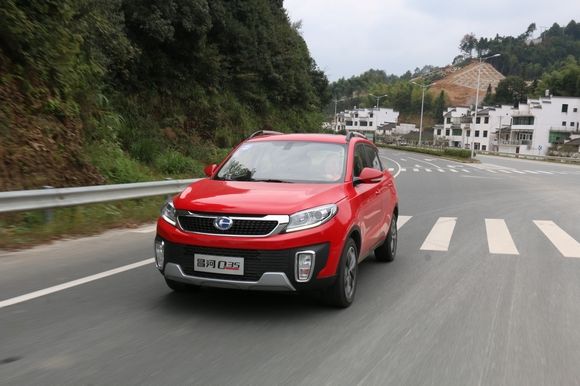 車窗怎么開省油又涼快？這些竅門送你秀操作！