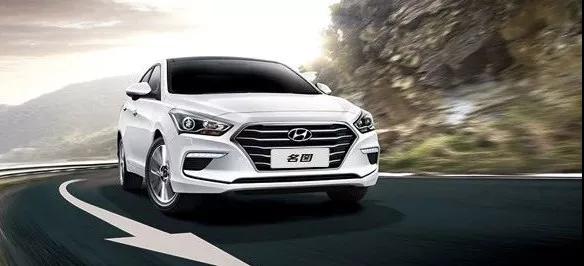 【愛車保養(yǎng)】下雨=洗車？！錯(cuò)！雨水毀車知多少！